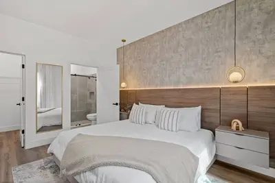 Image de New Luxury Getaway, themed Bedrooms