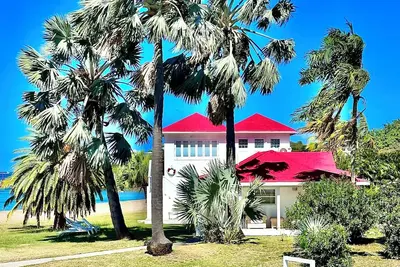 Image de 3-Bedroom Beach Villa at Popular Chrishi Beach, Nevis with Everything You Need