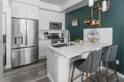 Image de Skyline Serenity: Rooftop Near Dt Seattle &Airport