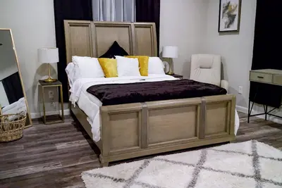 Image de Charming 3-bedroom house with WiFi and Ac in Houston - Unit #1