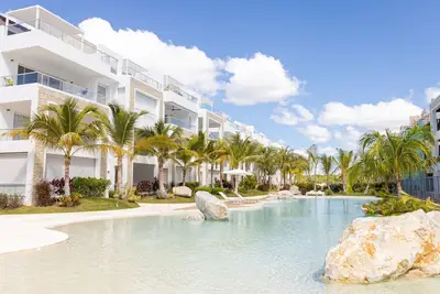 Luxury 1br Oasis Private Beach Aqua Esmeralda