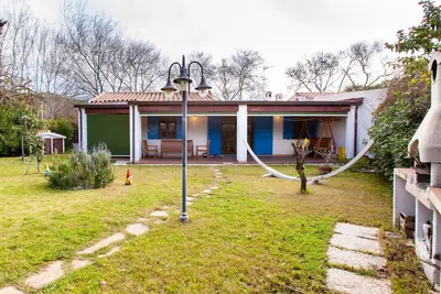 Image de Cozy house within walking distance from the beach. Pets allowed