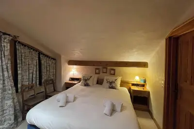 Image de Sur les pistes Chalet Courchevel 1850 - 6 chambres - Hammam, très grande terrasse