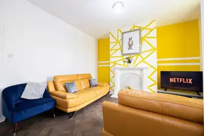Image de Maison-Salle de bain privée séparée-Famille-Vue sur Rue-Barnes Street Terrace