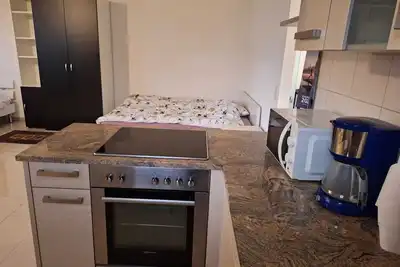 Image de Large 1-room apartment-Mark