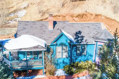 Image de The Victorian at Valley Glen- a romantic mountain getaway