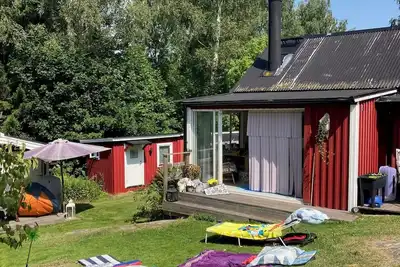 Image de Beautiful and cozy cottage with 2 annexes (torp) and 8 beds
