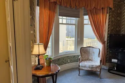 Image de Large 2 Bedroom Unit (Huntington)