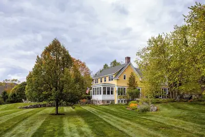 Image de New Charming ski retreat w/heated plunge pool & endless views in peaceful Weston