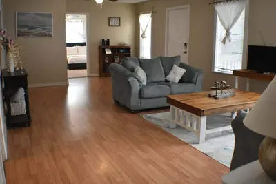 Image de Cozy Coastal Getaway