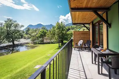 Image de Appartement de vacances \"4\" avec vue sur le lac, piscine partagée et Wi-Fi
