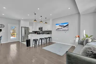 Image de Modern & Cozy 3br Home in Oshawa