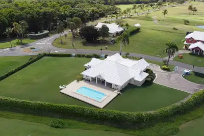 Image de The Fairway Villa: A luxe 6br retreat in Tobago, ready July 2025! Sleeps 18-24.