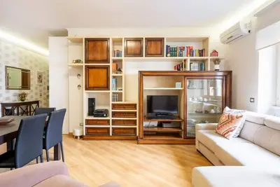 Image de Furio Family Flat, A Few Steps from Metro A Stop