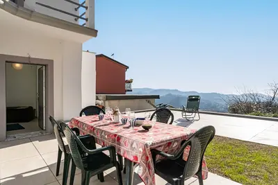 Image de Beyond the Sea: Pacific Refuge in Liguria
