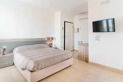 Scaringi Palace Trani - Room 6a