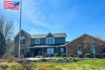 Image de Family Retreat in Beavercreek Area w\/ Large Yard!