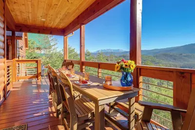 Image de Majestic Mountain Views: Sevierville Escape!