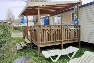 Image de Homerez - Bungalow confortable à Condrieu avec piscine