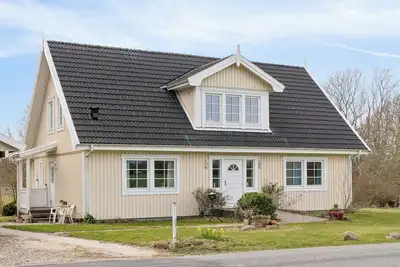 Image de Spacious villa in the countryside near the beach