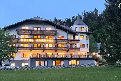 Image de Appartement Ă Lackenhof avec piscine