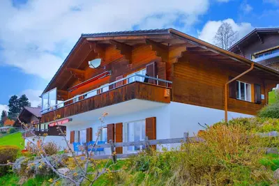 Image de SwissHut Stunning Views Alps & Lake - Chalet Lena
