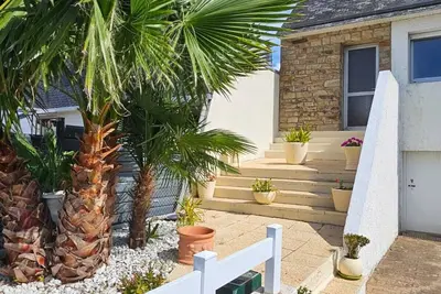 Image de Belle maison spacieuse en bord de mer- barbecue- proche du port