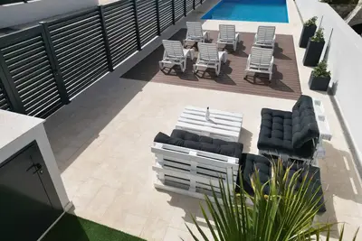 Image de Apartments \"Calma\" - Private Pool - Suitable for Groups