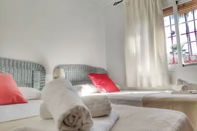 Image de Chalet a pie de playa para familias zona muy tranquila con todos los servicios