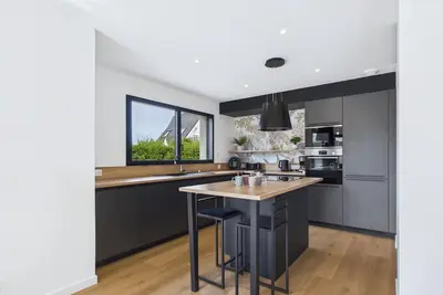 Maison moderne pour 8 à 400m de la plage