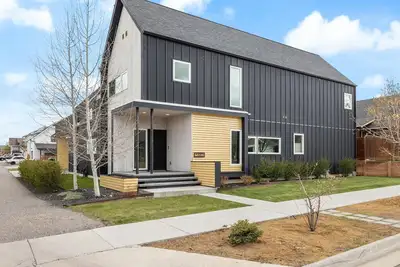 Image de Stafford House- Modern home conveniently located in the westside of Bozeman!