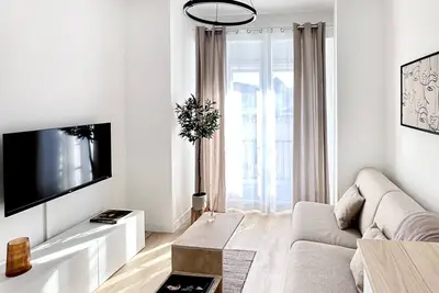 Image de 3p au cœur de Juan les pins et à 2 min. des plages de sable à pieds