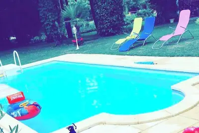 Image de Loue maison de campagne avec piscine