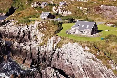 Image de Ryan's Seaside Escape - Entire House on the Ocean