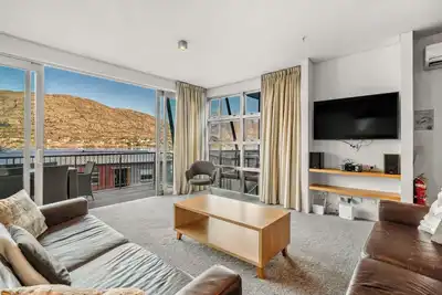 Image de Fabulous Lakeside Marina 2 Bedroom