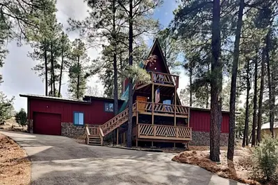 Alto Greens Getaway |  Great Views & Location!