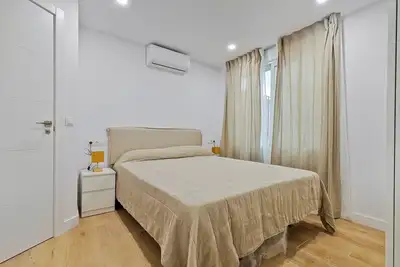 Image de 3-bedroom, 2-bathroom apartment in downtown Marbella 250 meters from the sea.