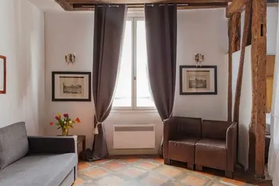 Image de A Cosy Home at Saint Germain -3