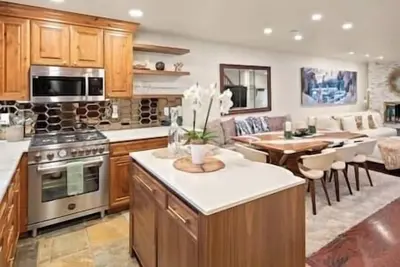 Image de 4 Bedroom-4. 5 Bath Aspen Core Condo-Just Remodeled