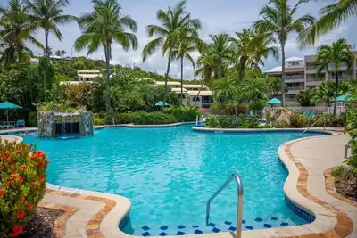 Image de Bayside Retreat – Walk to Sandy Beach! Oceanview!