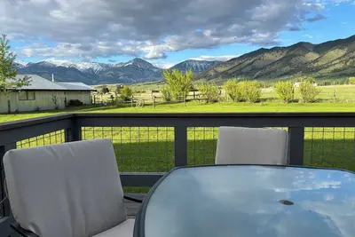 Image de Bridger Mountain View Farmhouse