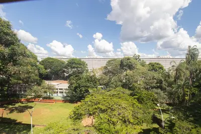 Image de Apto com boa localização, garagem e ar-condicionado