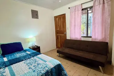 Image de Charming 2-bedroom Lake View House in Puerto San Luis with WiFi