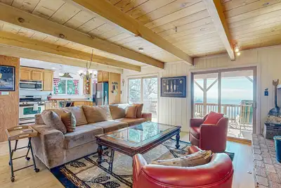 Image de SkyPark cabin w/incredible views - close to Santa's Village and hiking