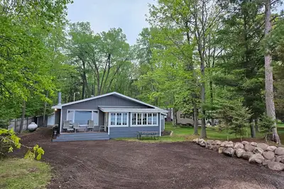 Image de Rustic Retreat on Birch Lake