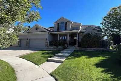 Image de Gather & Stay : A Home Designed for Togetherness!