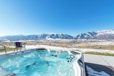 Image de Ms 4 | Luxury & Outdoor Adventure