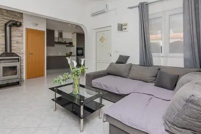 Image de Appartement confortable à Vir avec WiFi