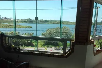 Image de Cozy townhouse with views of Lagoa Pequena, 10 minutes from Campech beach