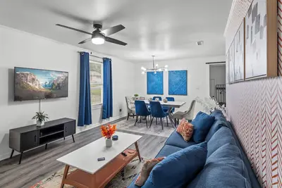 Image de Spacious 4-bedroom Modern Bungalow in Charlotte!